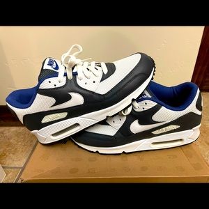 Men’s Nike Air Max 90
